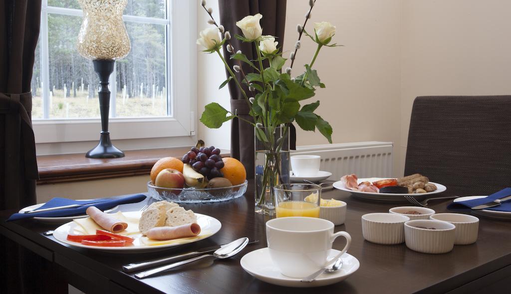 Bed and Breakfast Dinichean House Daviot  Экстерьер фото